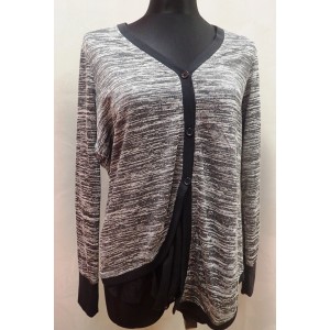 Svetrík s volánikom